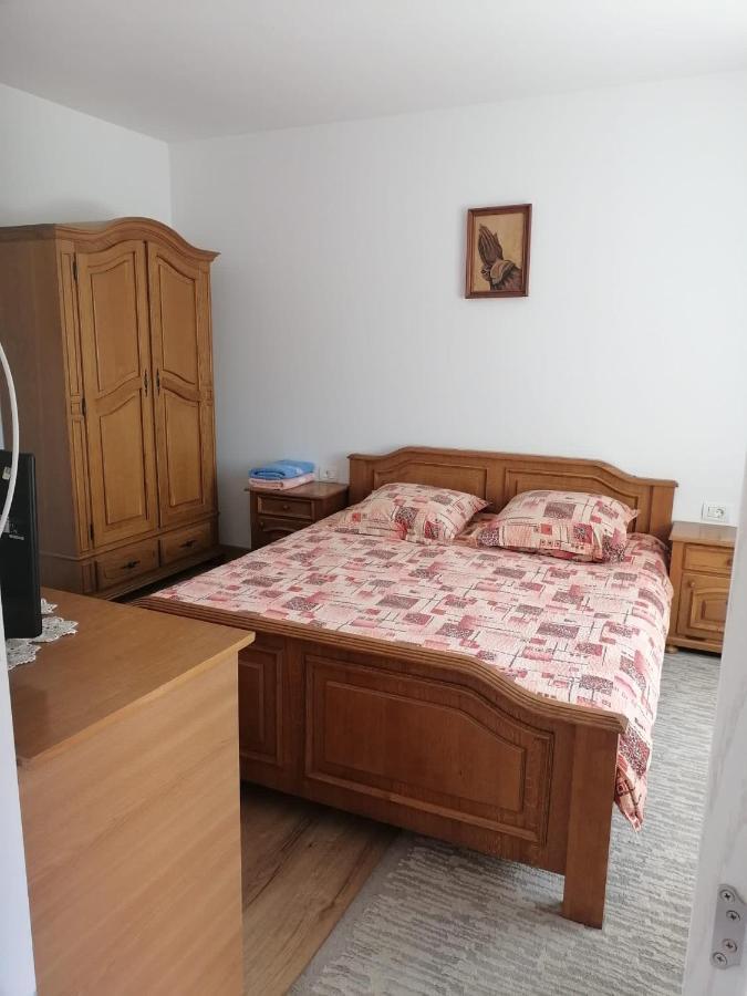 Cabanute Pitoresti Poiana Largului Holiday home Poiana Teiului